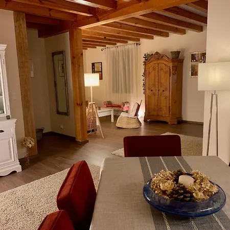 Maison D'amis Laree