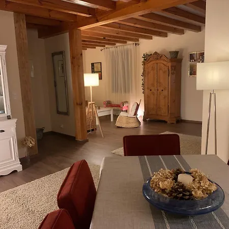 Maison D'amis * Laree