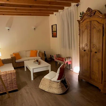 Maison D'amis * Laree